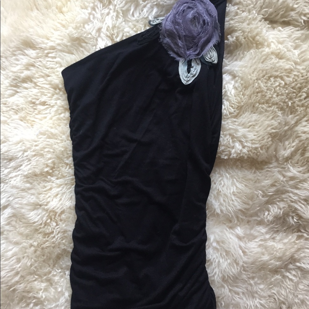 Shirt - Picture 2 of 4